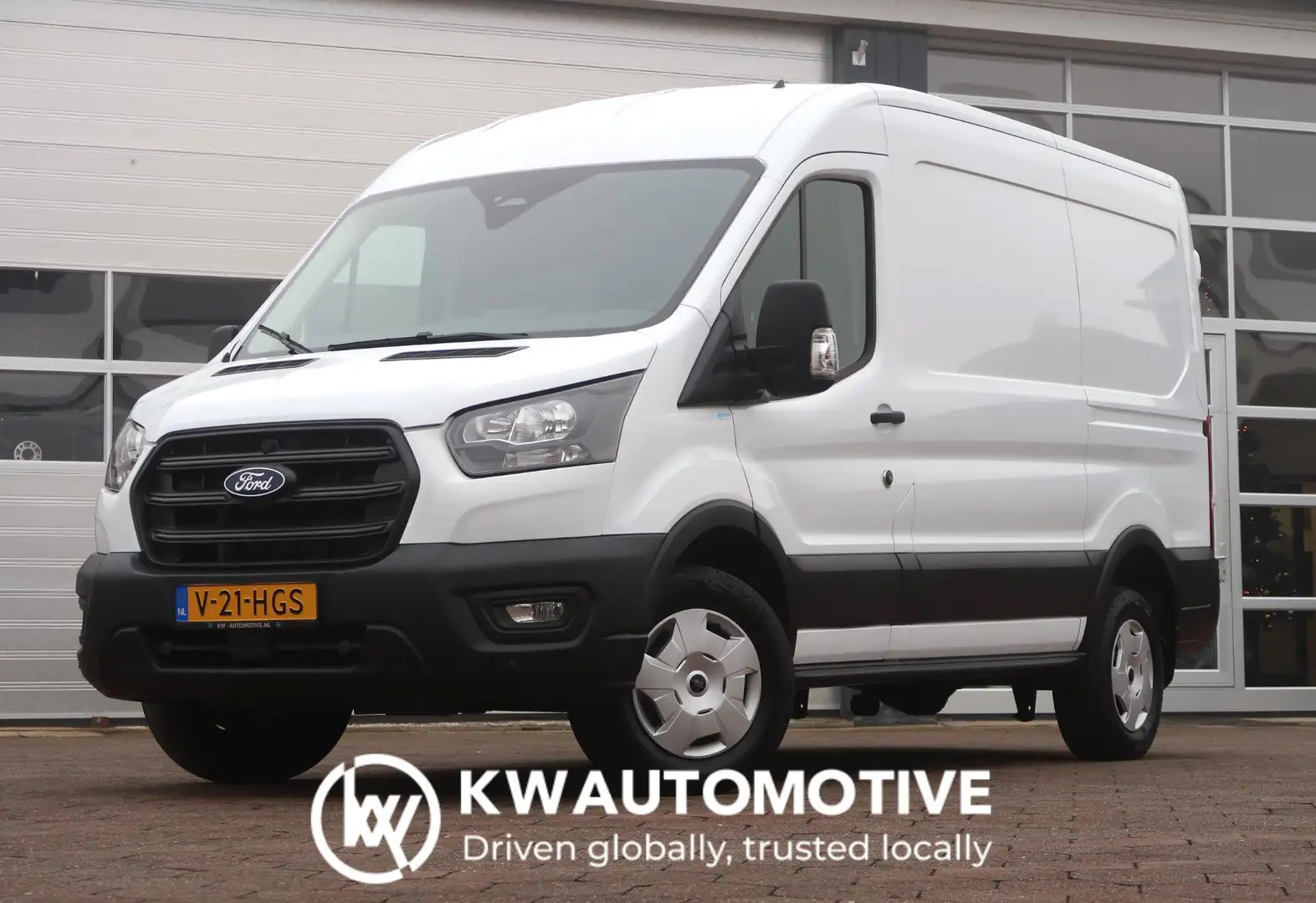 Ford Transit 350 2.0 TDCI L2H2 RWD CAMERA/ APPLE CARPLAY/ AIRCO Blanc - 1