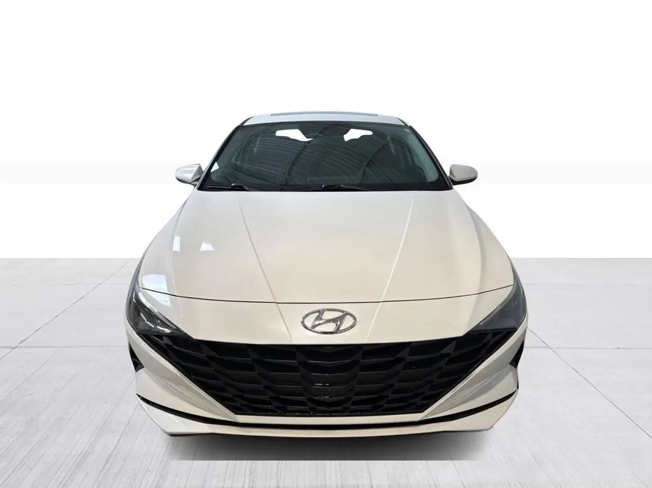 Hyundai ELANTRA снимка Hyundai ELANTRA