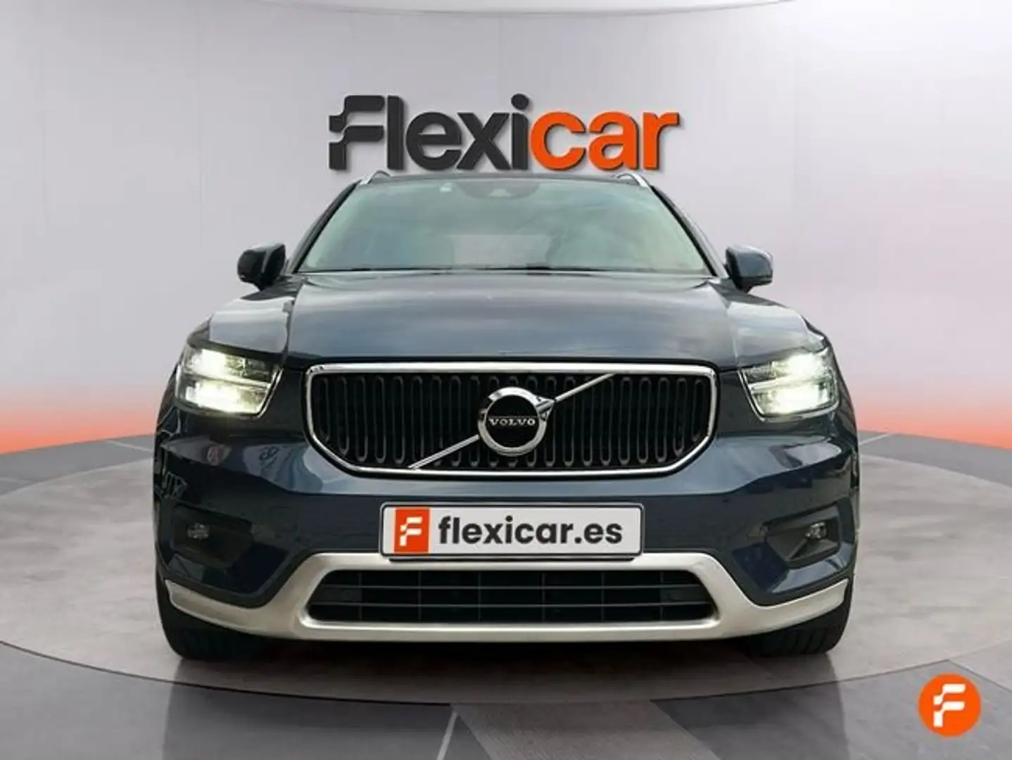 Volvo XC40 2.0 B4 G AWD Momentum Auto Azul - 2