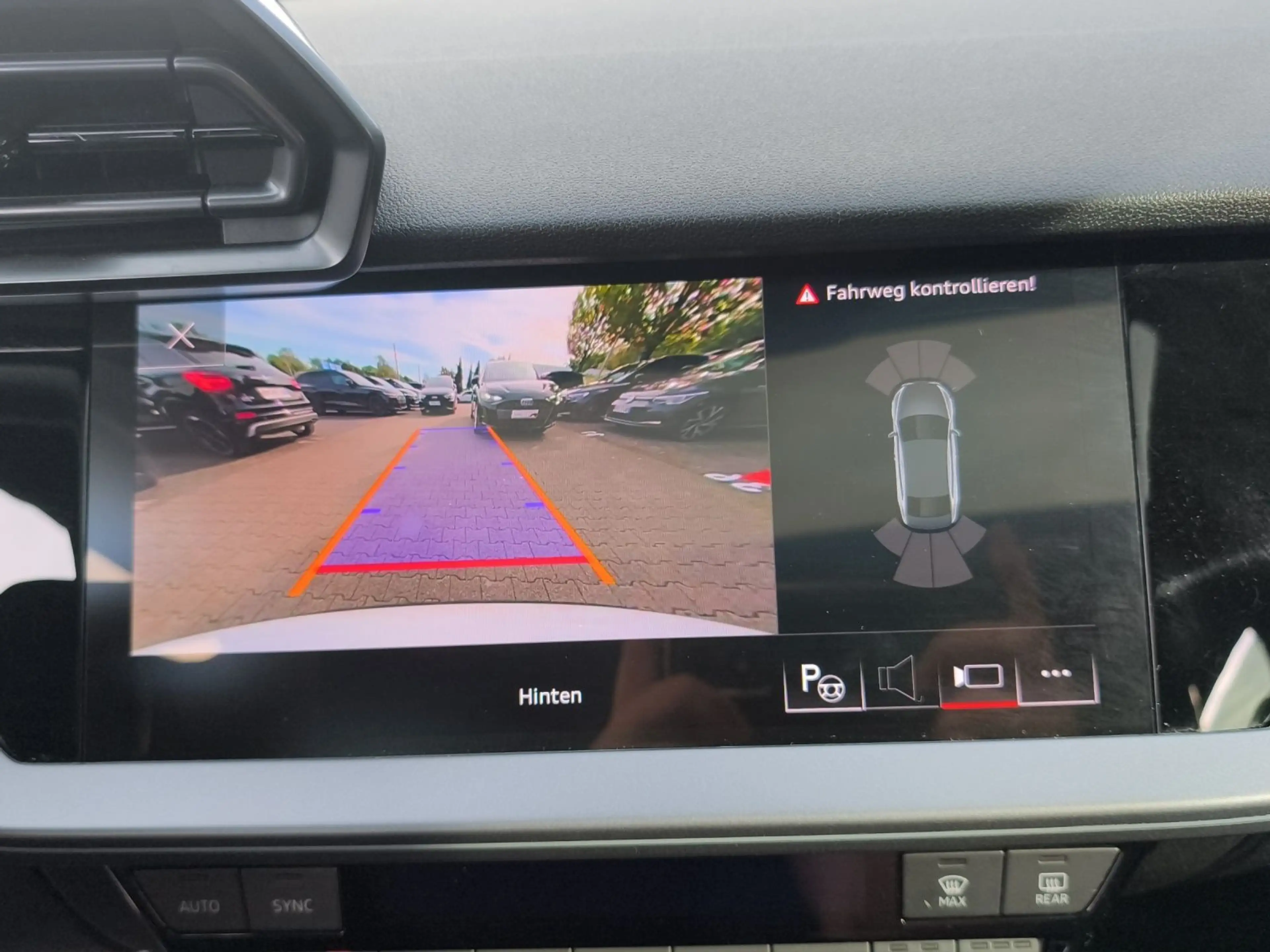 Audi RS3 RS3 Limo TFSI Q PANO RS-SCHALENSITZE SONOS — photo 14