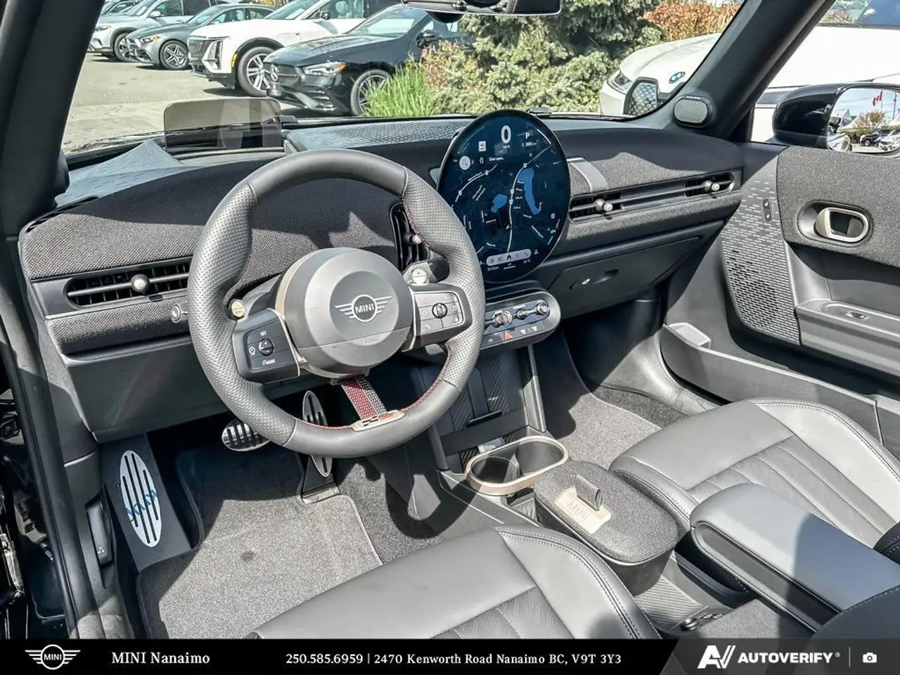 MINI Convertible снимка MINI Convertible