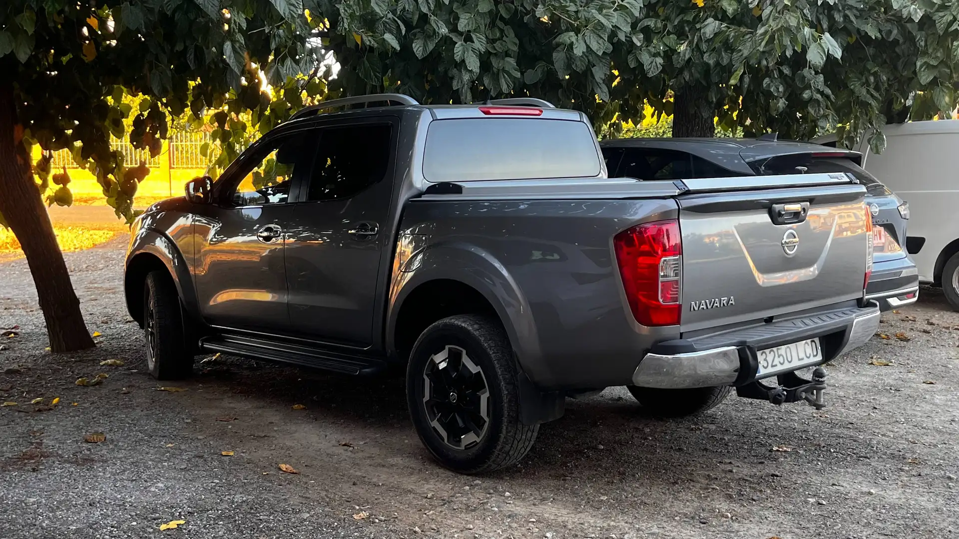 Nissan Navara Navara 2.3dCi DCb.N-Connecta Aut. 190 N-Connecta Gris - 1