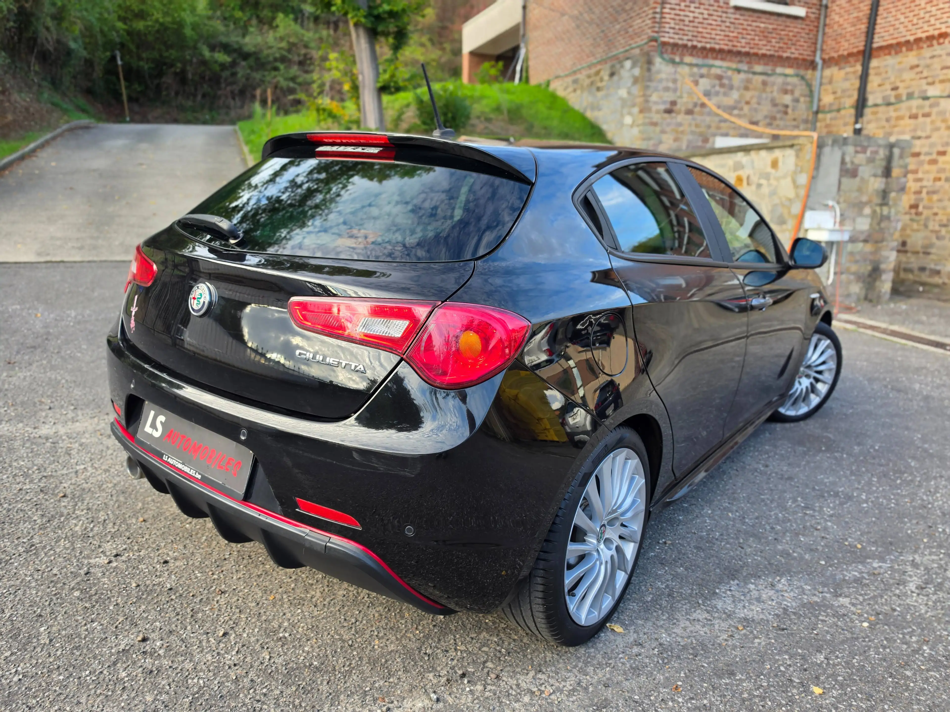 Alfa Romeo Giulietta Giulietta 1.6 JTDm*Automatique*NAVI*CUIR*CRUISE*EU6b*TVAC — photo 2