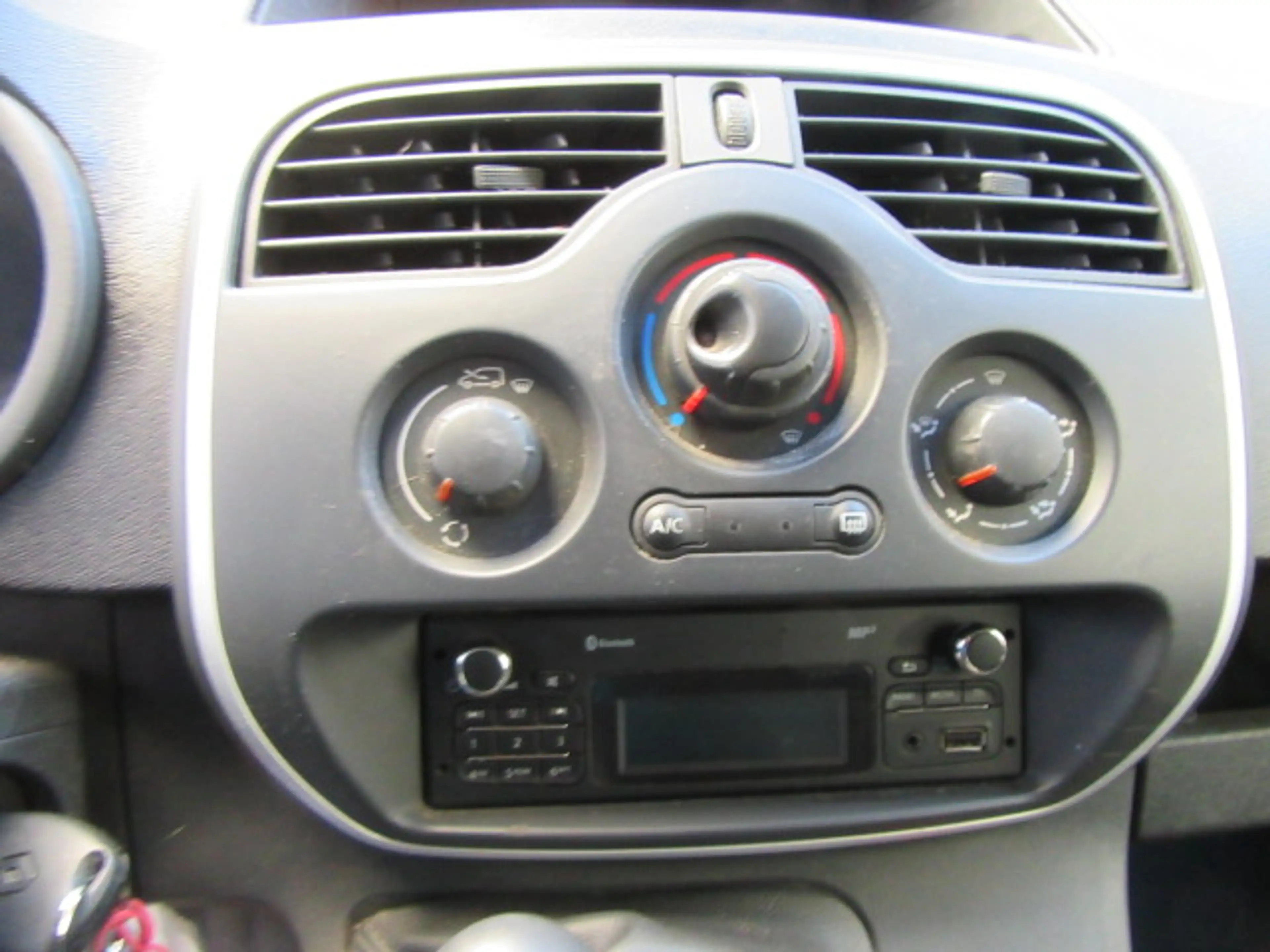 Renault Kangoo Rapid Maxi Extra — photo 15
