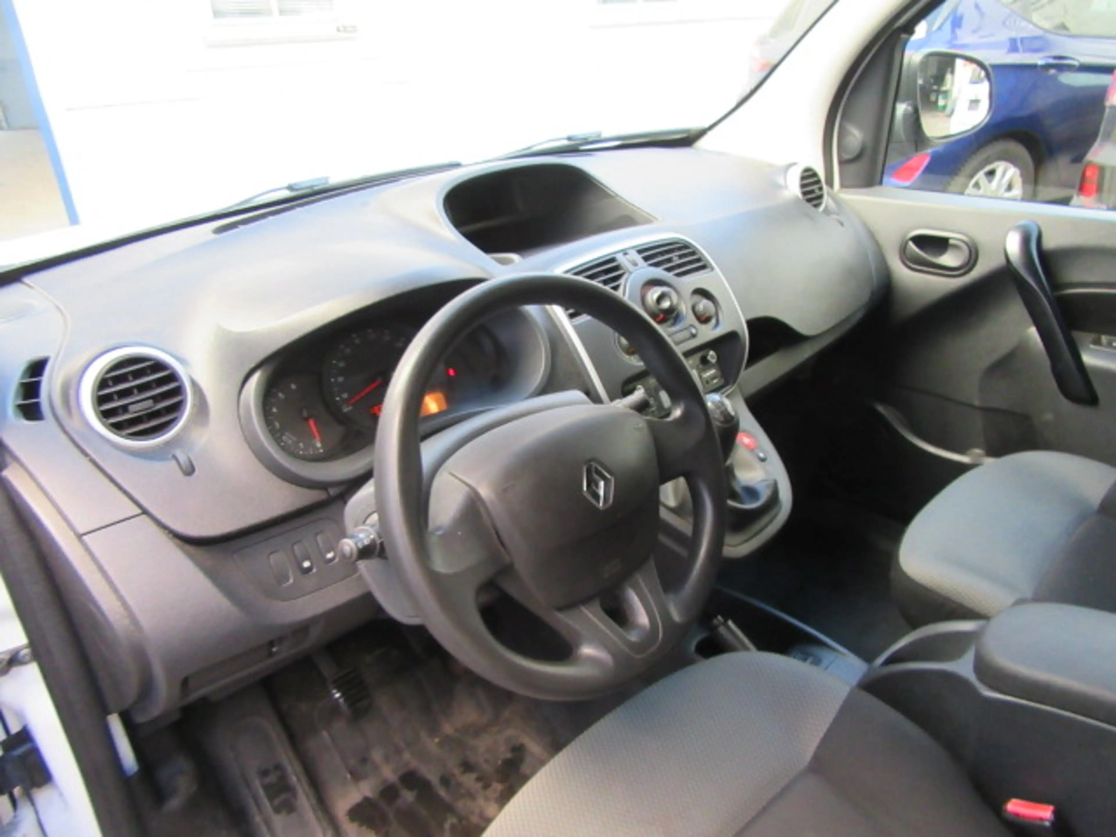 Renault Kangoo Rapid Maxi Extra — photo 14