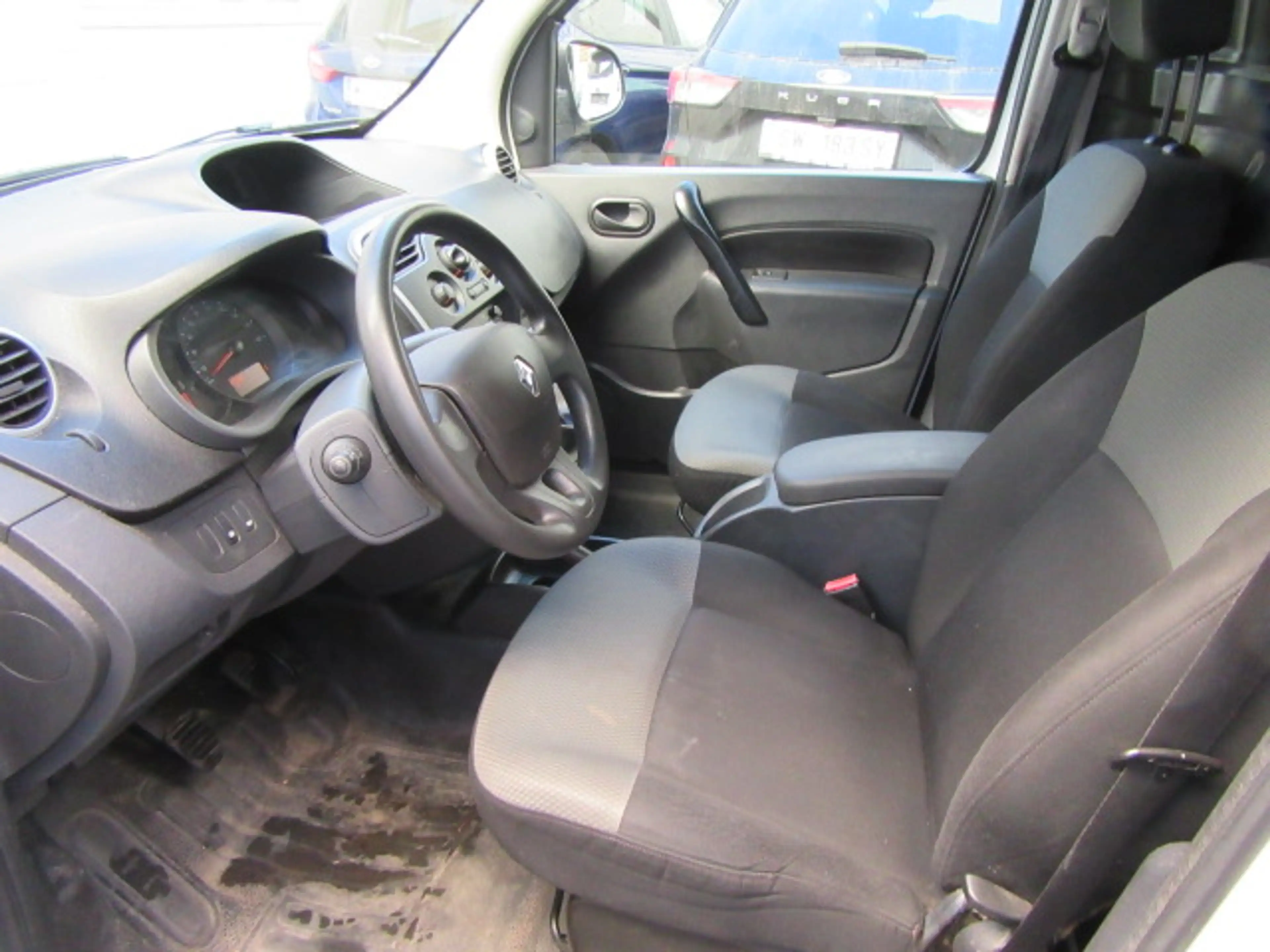 Renault Kangoo Rapid Maxi Extra — photo 12