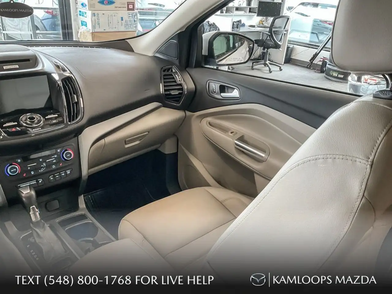 Ford Escape снимка Ford Escape