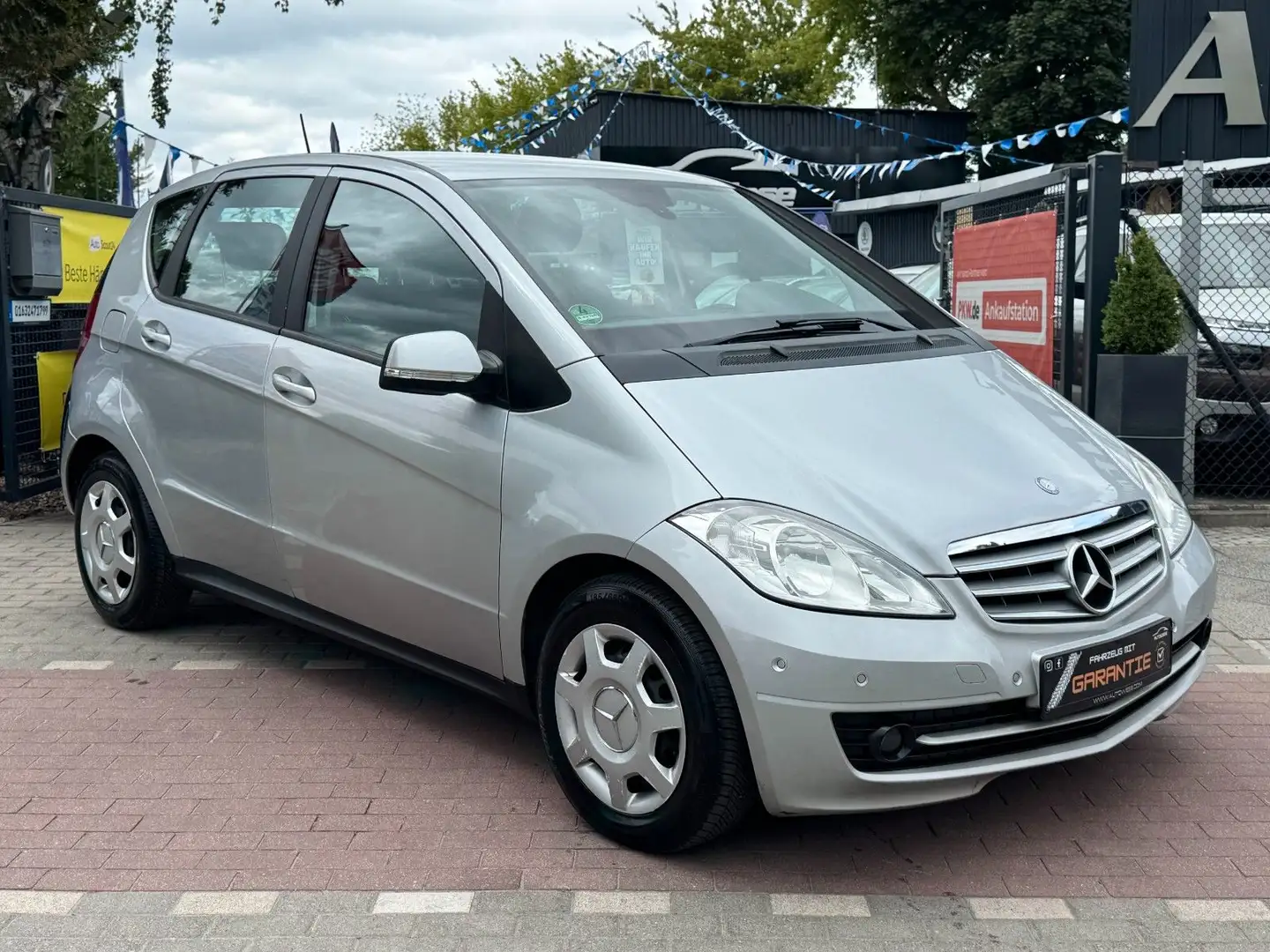 Mercedes-Benz A 160 A160 Automatik*Klima*Nav*Szhz*Temp*TÜV NEU* Argent - 1