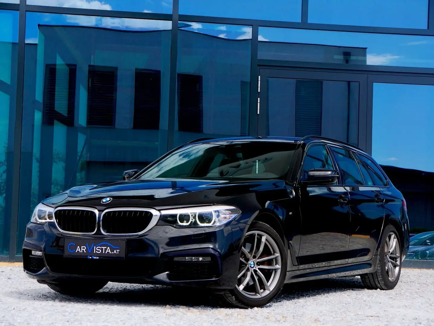 BMW 520 i M Sport Touring Aut. Schwarz - 1