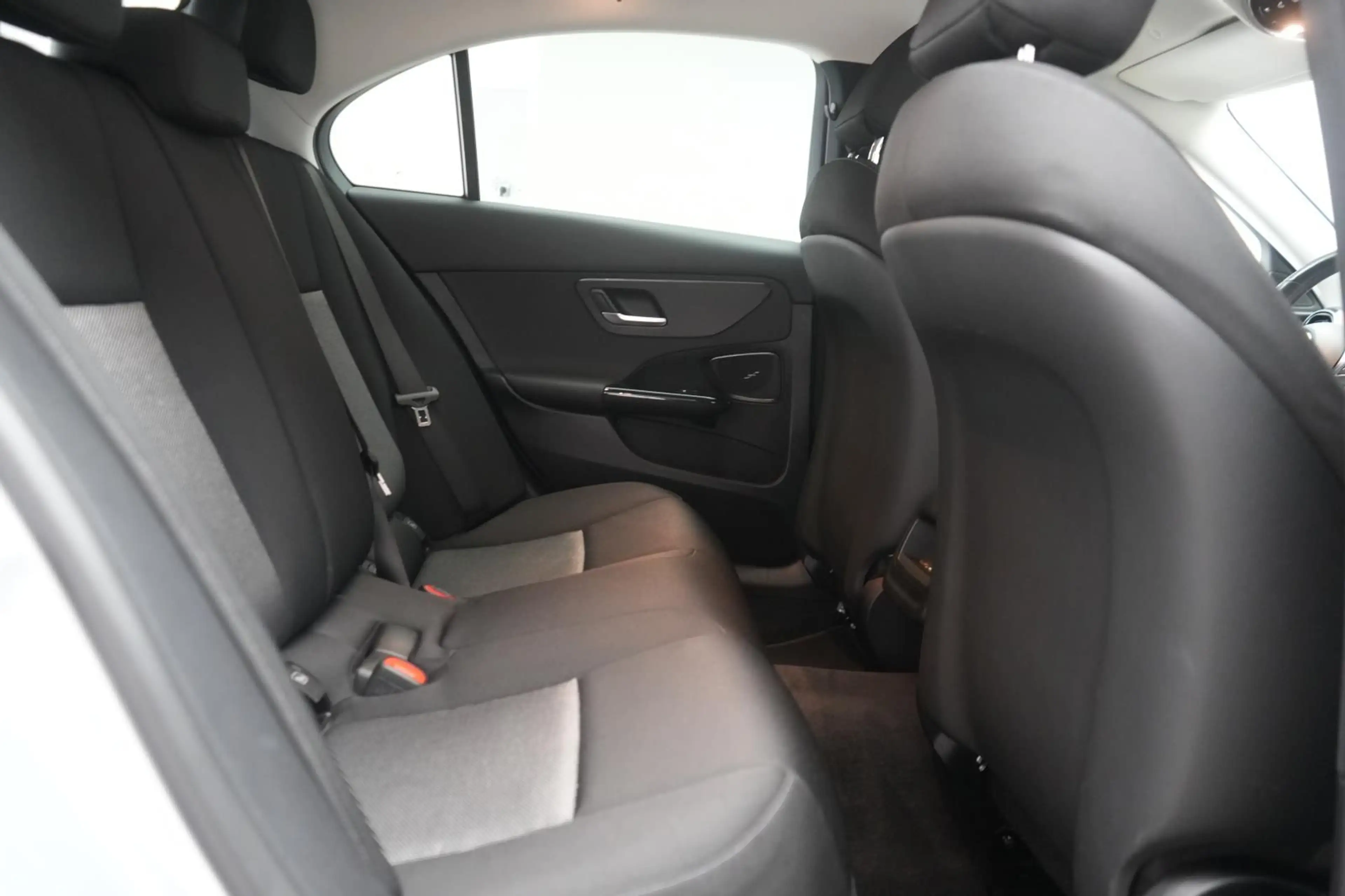 Mercedes-Benz C 220 d 9G-Tronic Distronic/Kamera/HUD/Virtual/L — photo 11