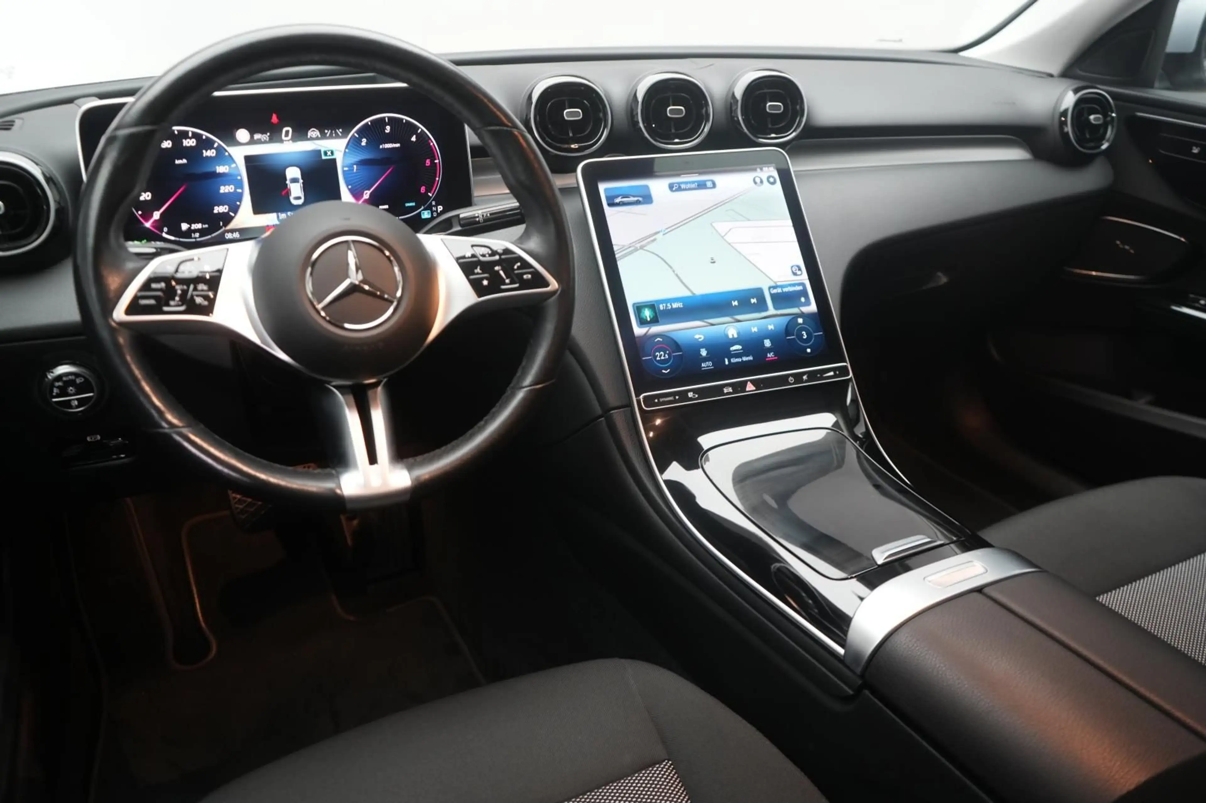 Mercedes-Benz C 220 d 9G-Tronic Distronic/Kamera/HUD/Virtual/L — photo 15