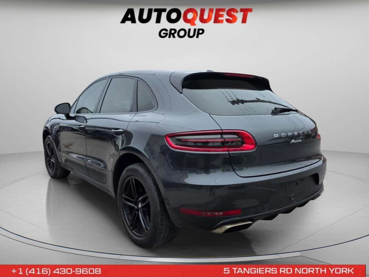 2017 Porsche Macan Base thumb 7