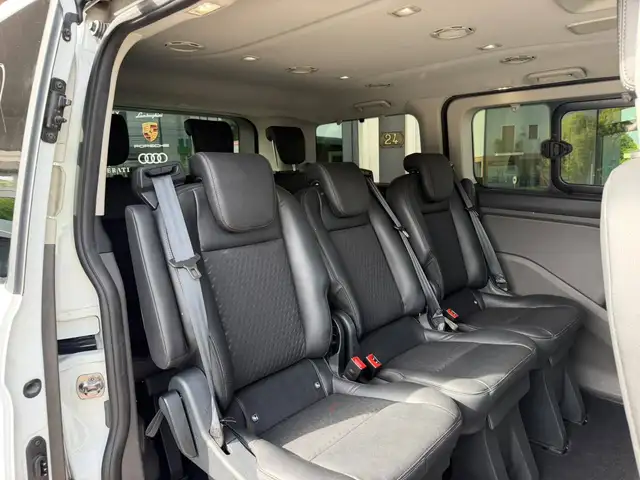 Ford Tourneo Custom view 15