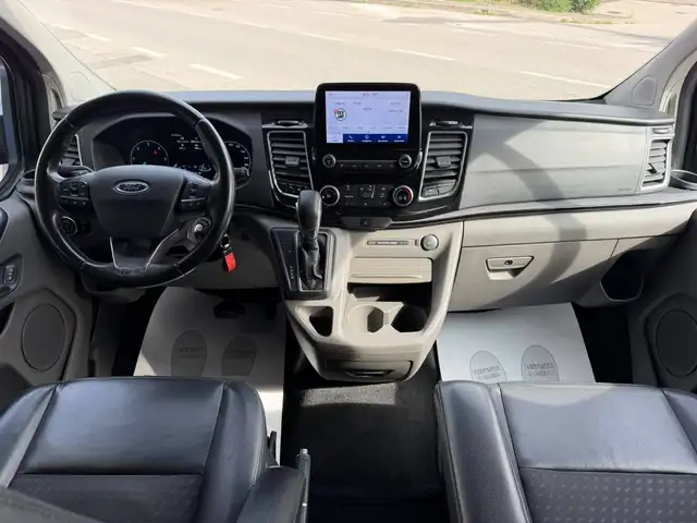 Ford Tourneo Custom view 8