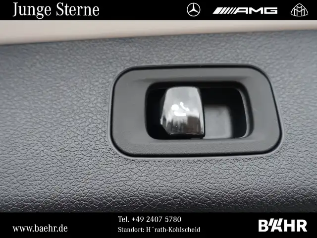 Mercedes-Benz E-Class view 12