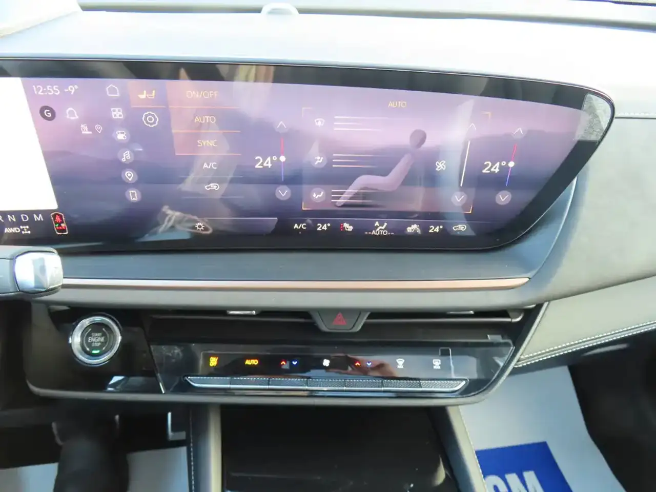 Buick Envision photo Buick Envision