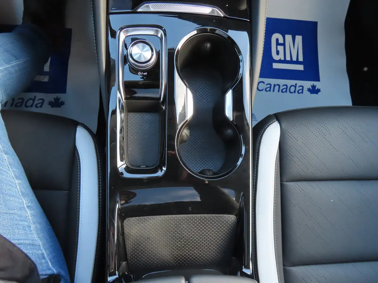 Buick Envision снимка Buick Envision