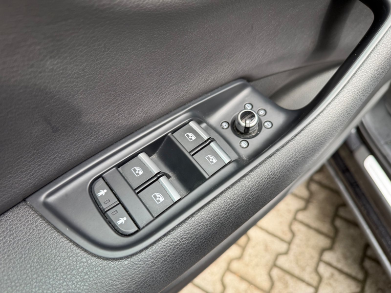 Audi Q7 3.0 TDI quattro/LEDER/ALLRAD/BOSE/LED/SHZ/KAM — photo 10