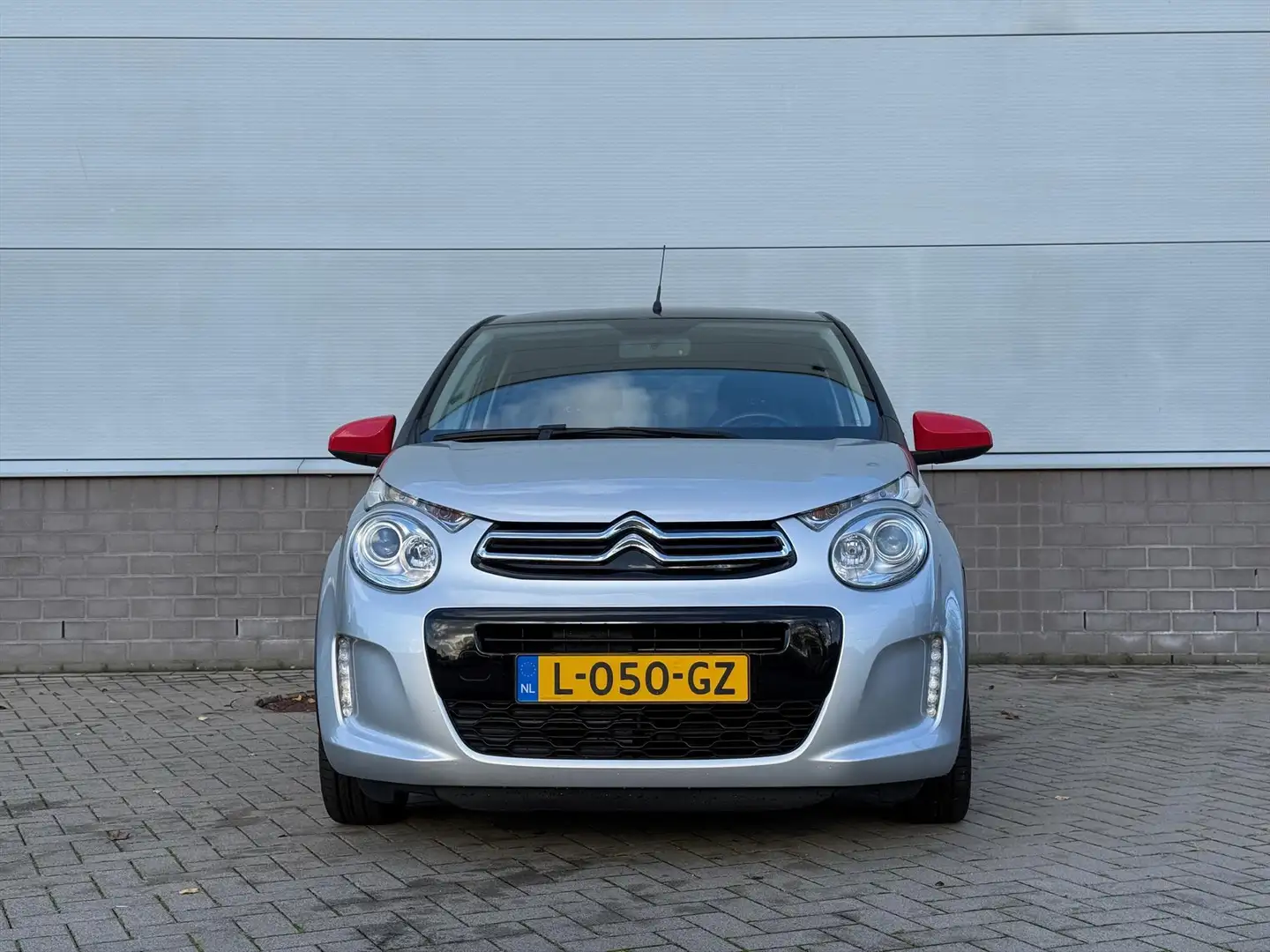 Citroen C1 1.0 VTi 72PK 5-Deurs JCC+ | Speciale Uitvoering | Gris - 2