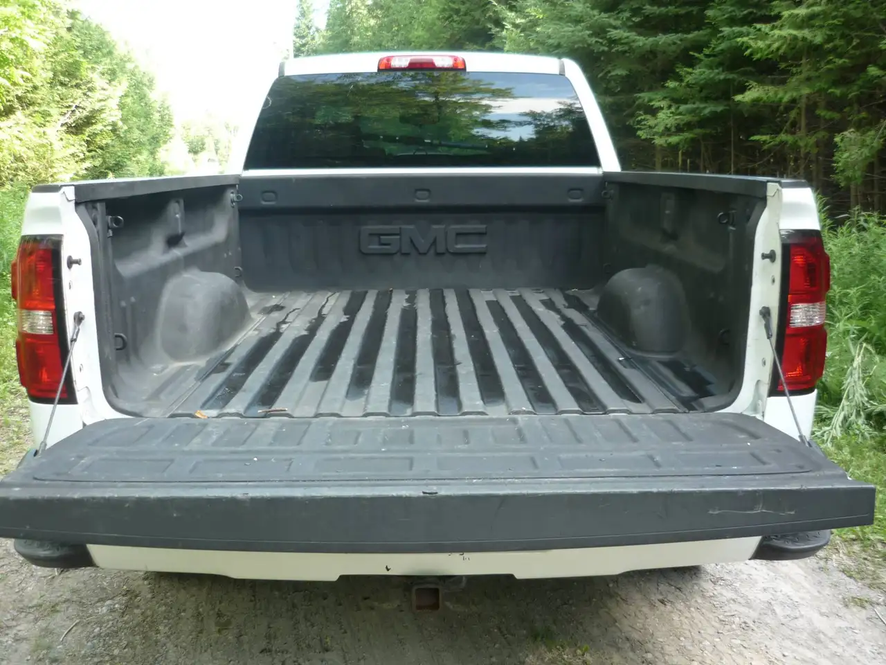 GMC Sierra 1500 снимка GMC Sierra 1500
