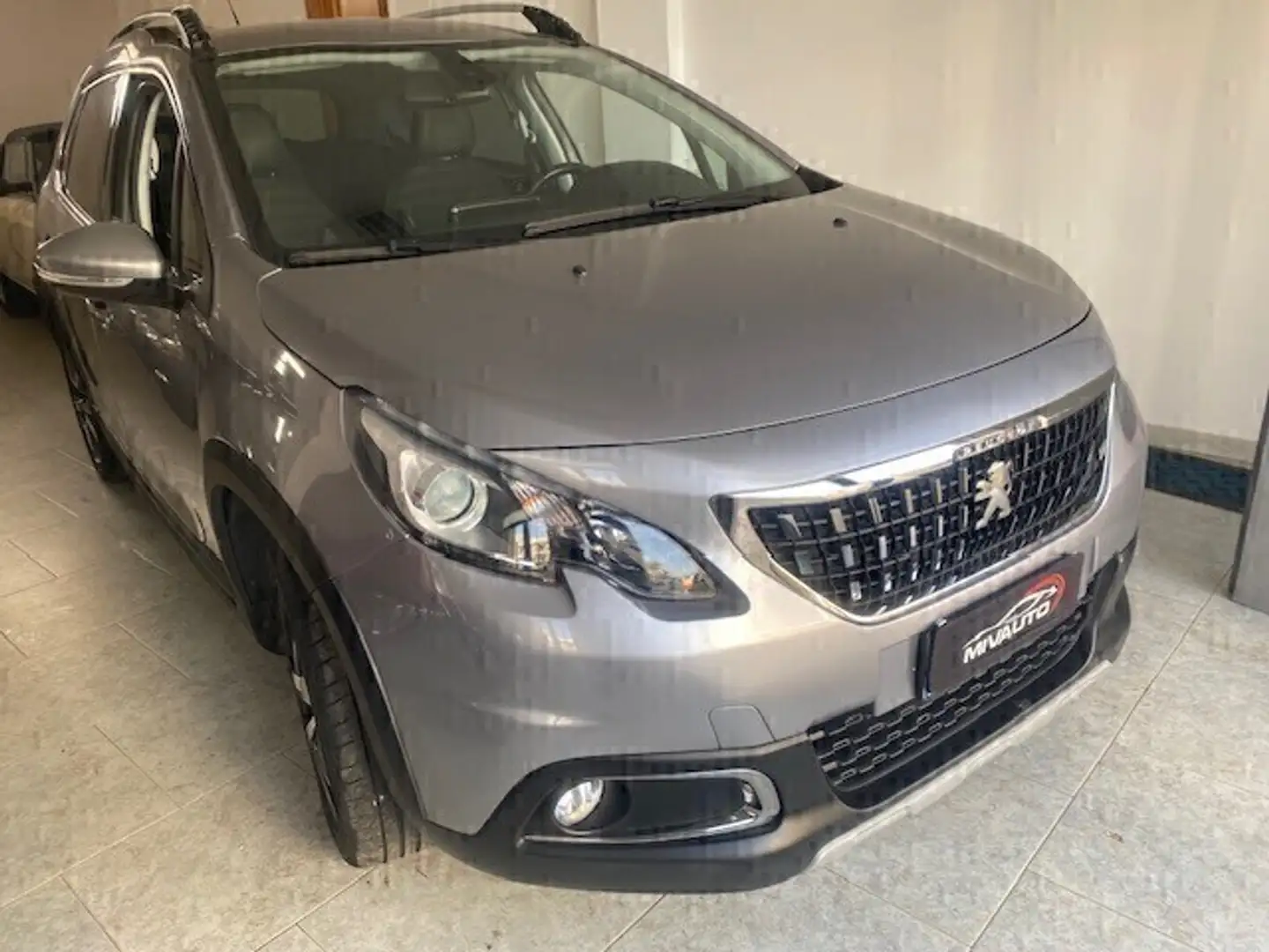 Peugeot 2008 BlueHDi 100 S&S Allure Grigio - 2