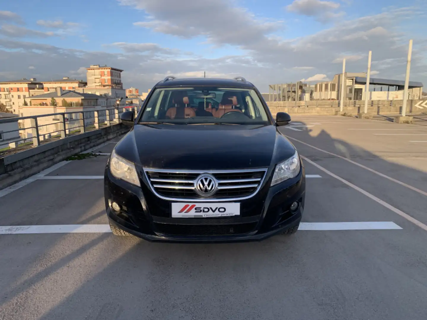 Volkswagen Tiguan 2.0 TDI 140CH FAP CARAT 4MOTION Schwarz - 2