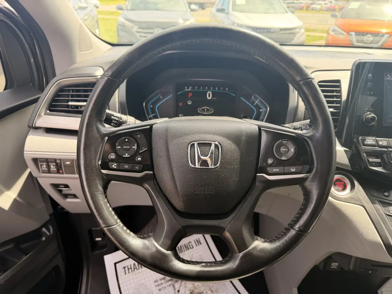 Honda Odyssey снимка Honda Odyssey