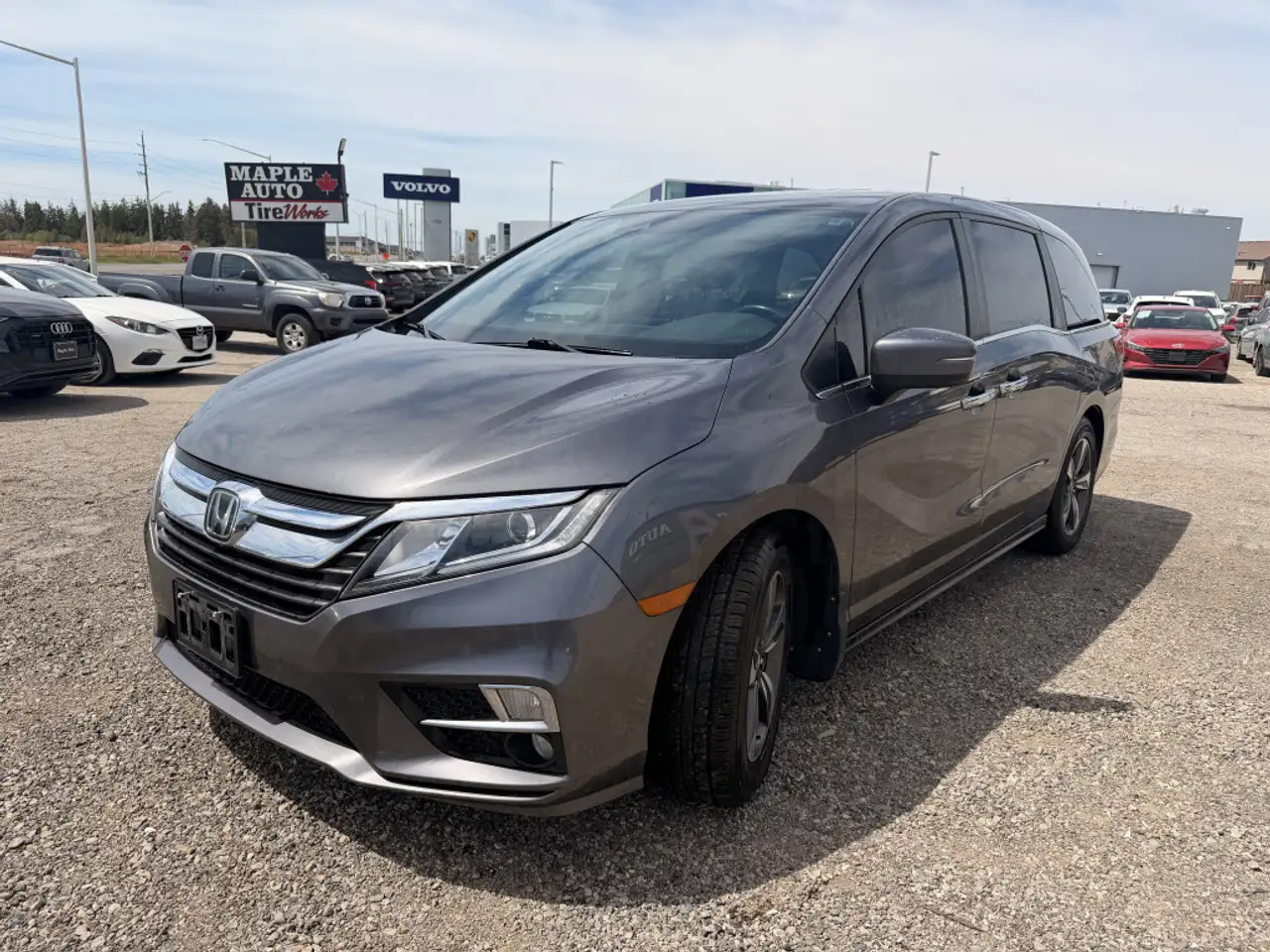 Honda Odyssey снимка Honda Odyssey