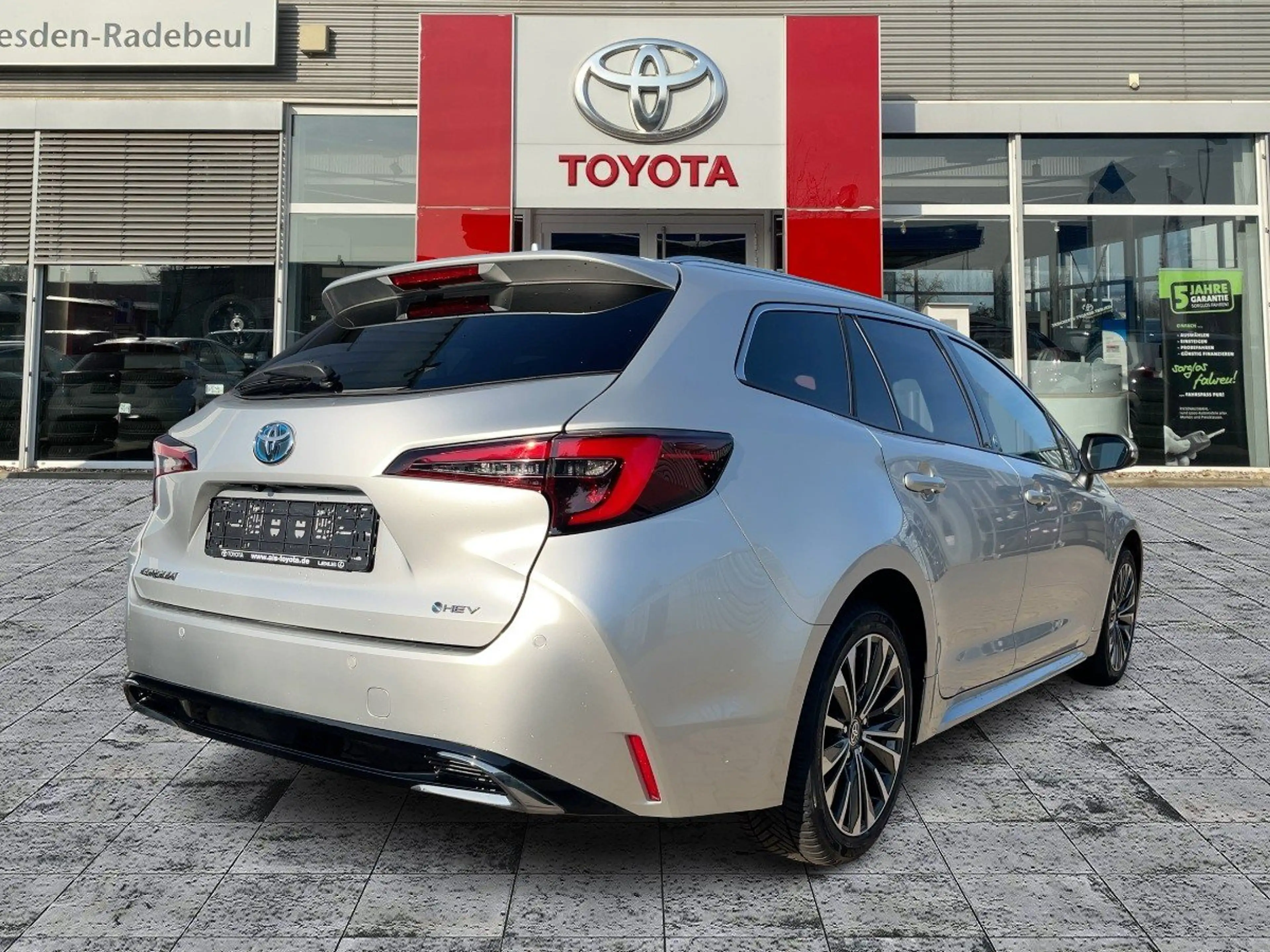 Toyota Corolla TS 1.8 Hybrid Team D CloudNavi*ACC*KAM — photo 8