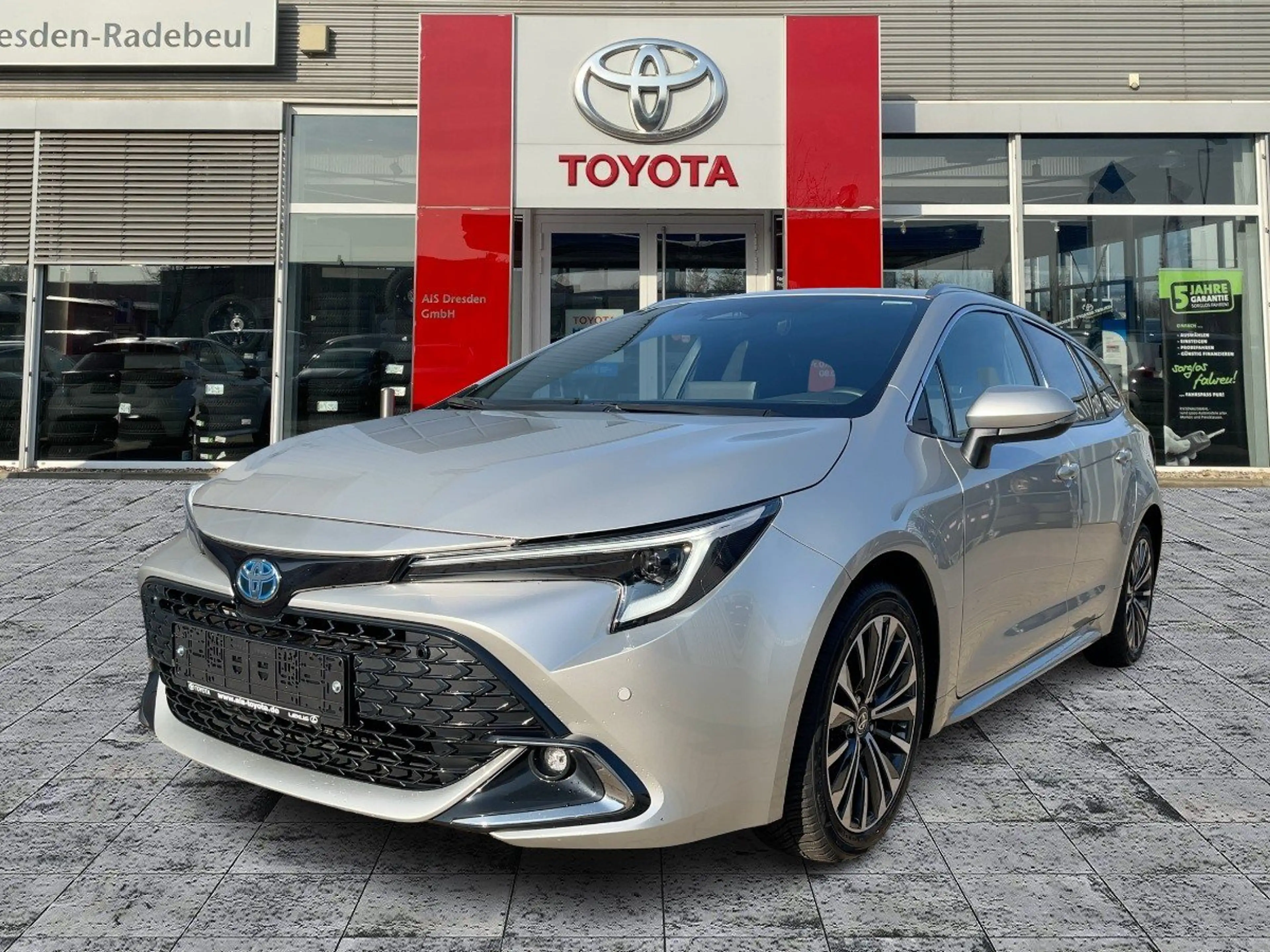 Toyota Corolla TS 1.8 Hybrid Team D CloudNavi*ACC*KAM — photo 2
