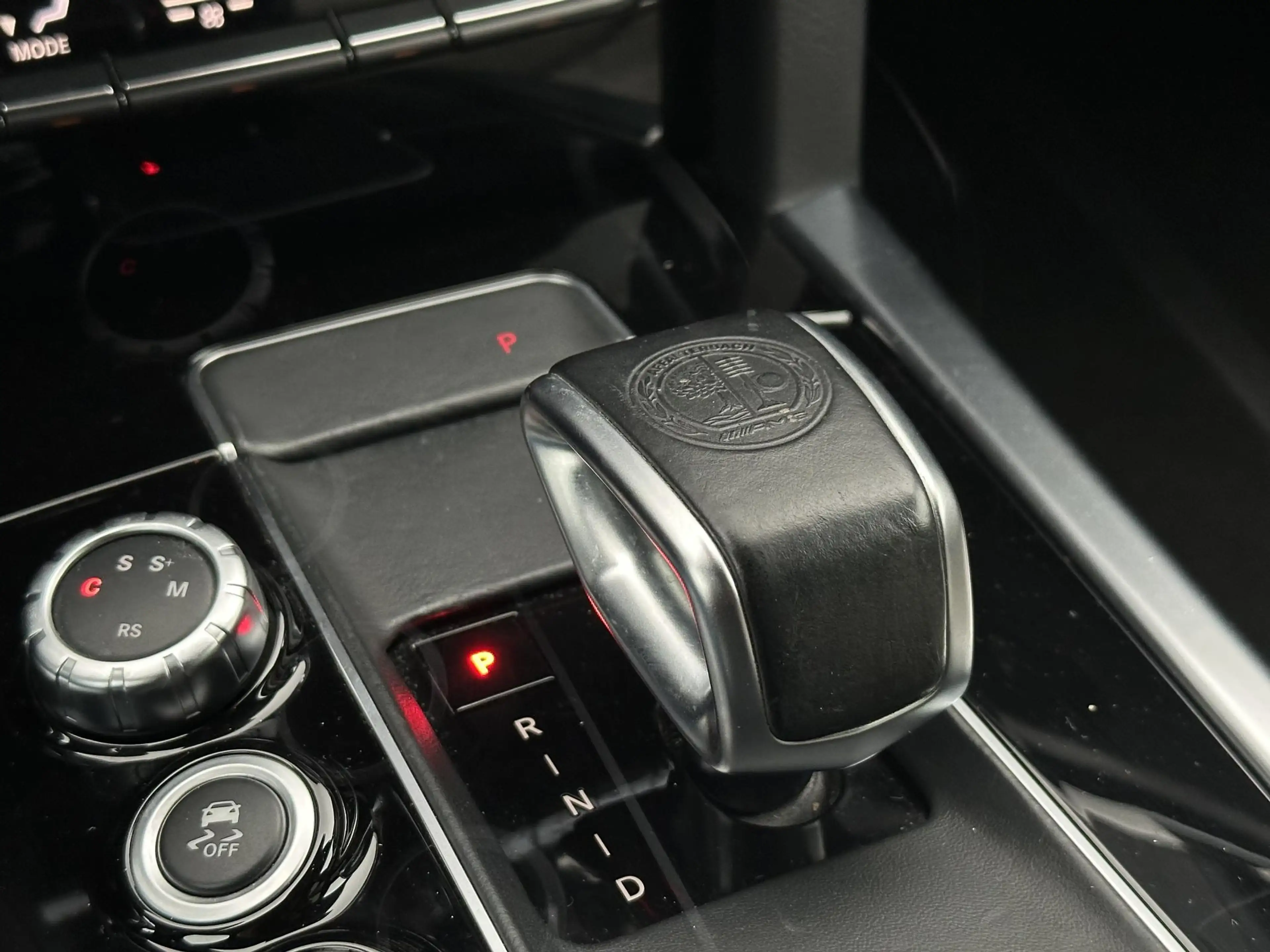 Mercedes-Benz E 63 AMG Estate S 4MATIC Adapt. Cruise B&O Nappa Leder Mult — photo 34