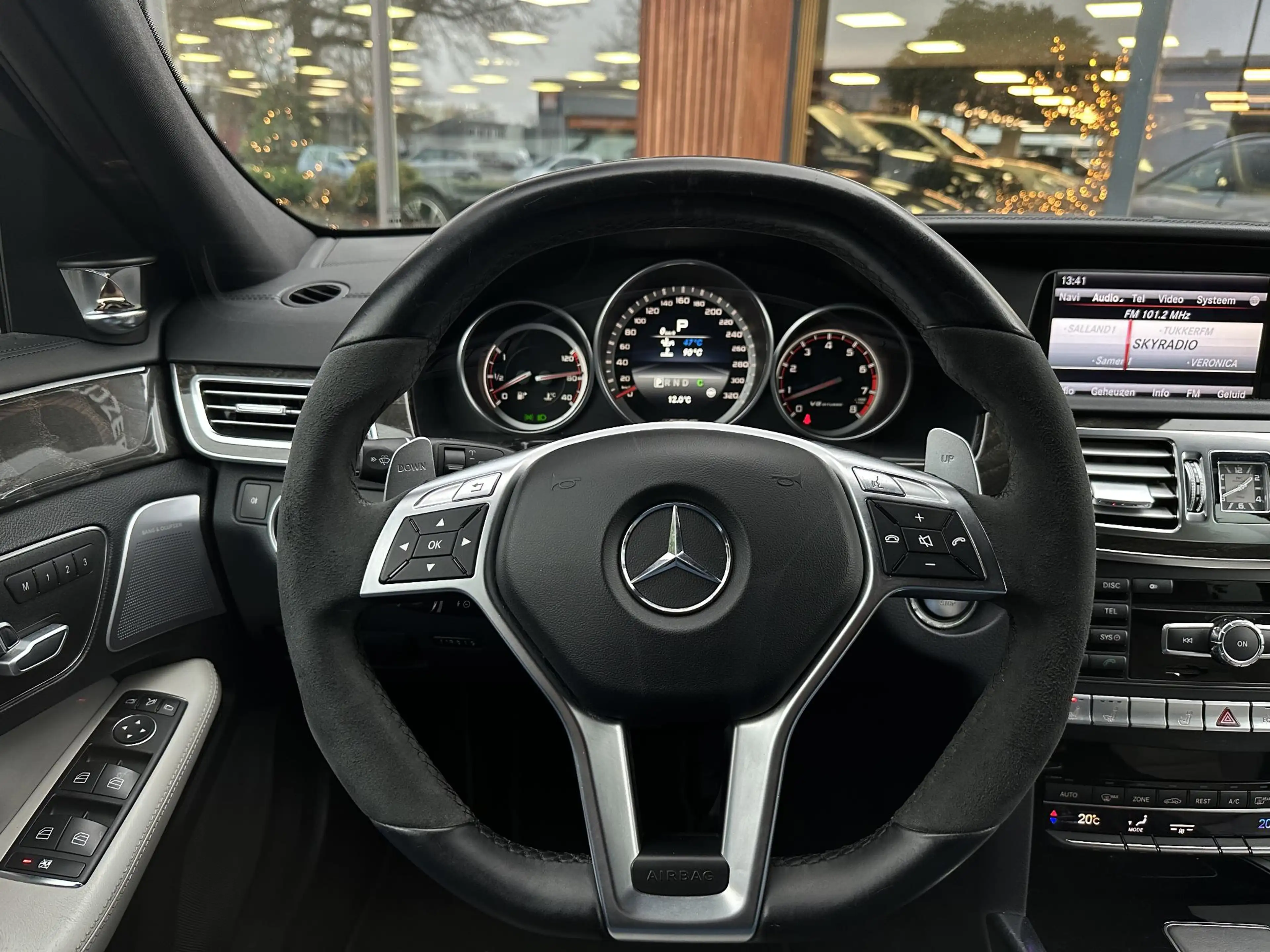 Mercedes-Benz E 63 AMG Estate S 4MATIC Adapt. Cruise B&O Nappa Leder Mult — photo 23