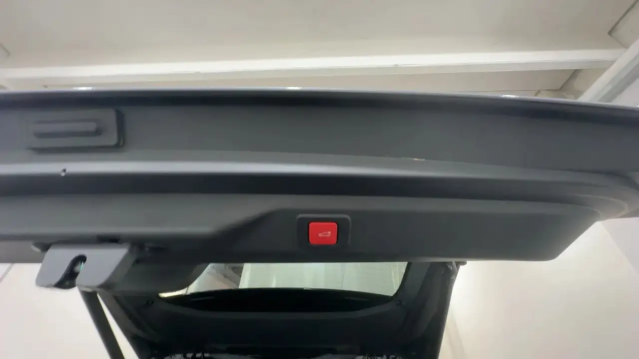Peugeot 3008 1.2 hybrid GT 145cv e-dcs6, миниатюра 8