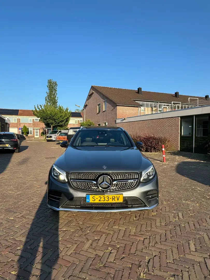 Mercedes-Benz GLC 43 AMG 4MATIC/PANO/BURMEISTER/KEYLESS/360Camera/ Dealeron Grijs - 2