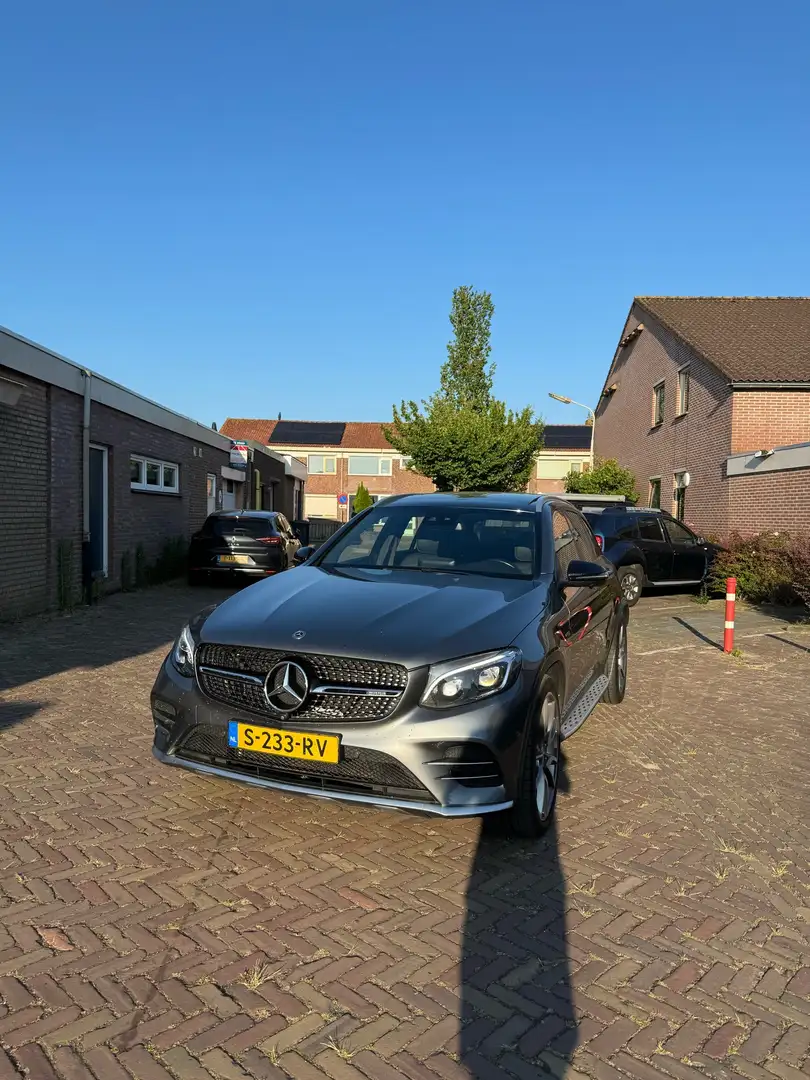 Mercedes-Benz GLC 43 AMG 4MATIC/PANO/BURMEISTER/KEYLESS/360Camera/ Dealeron Grijs - 1