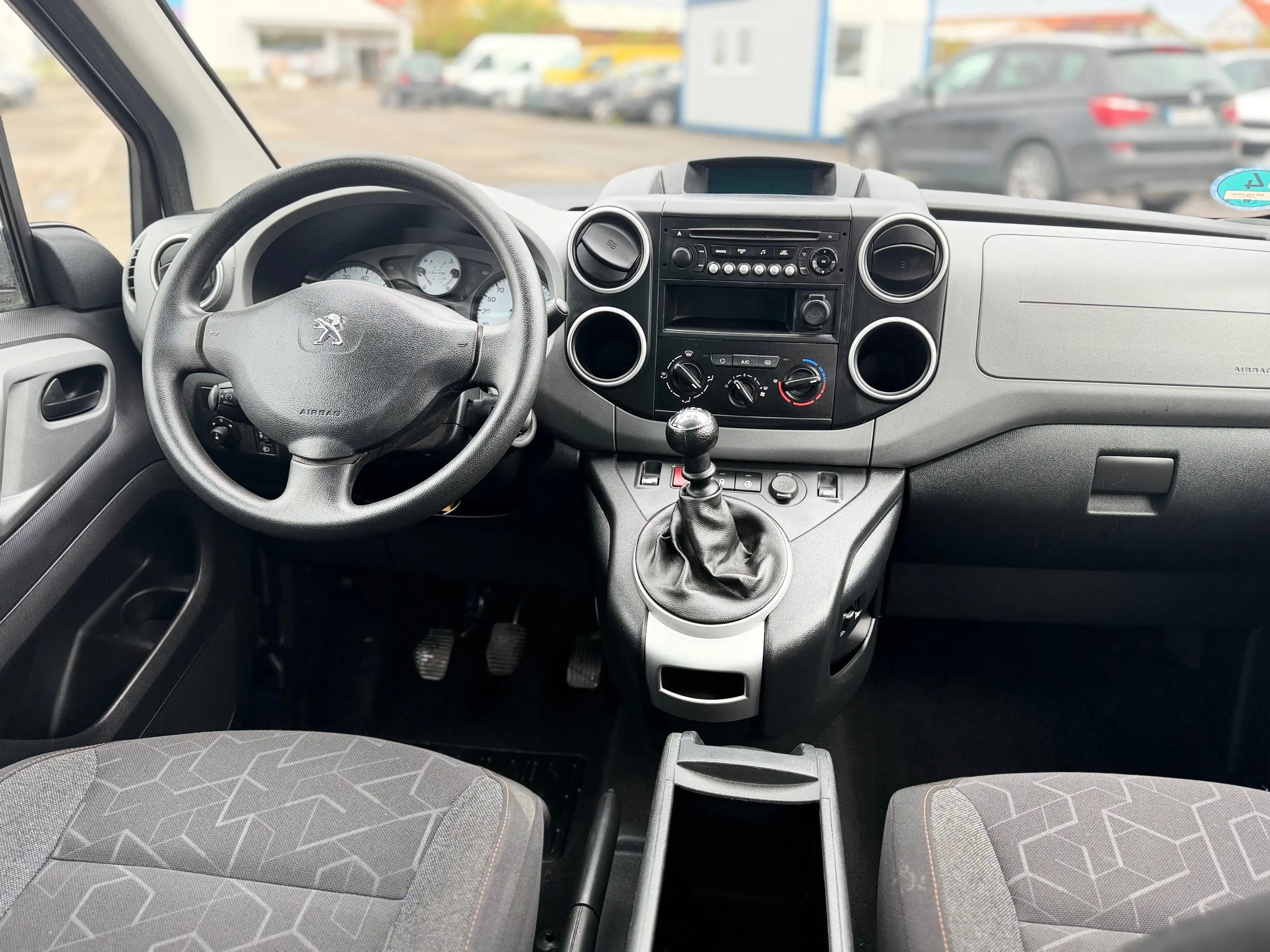 Peugeot Partner Active — photo 7