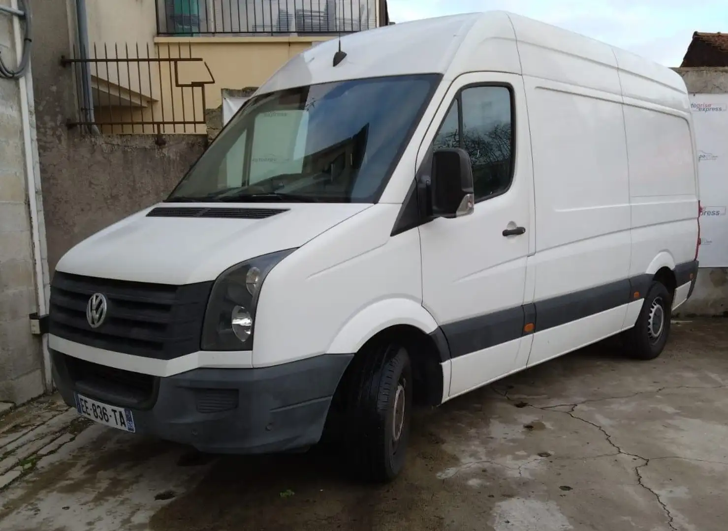 Volkswagen Crafter 35 L2H2 2.0 TDI 136CH BUSINESS LINE Blanc - 1
