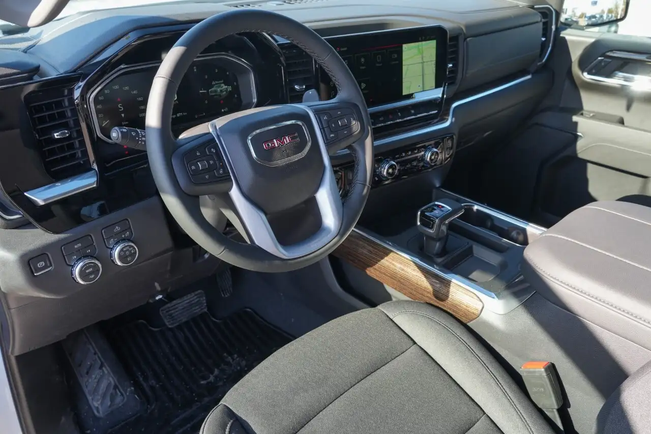 GMC Sierra 1500 снимка GMC Sierra 1500