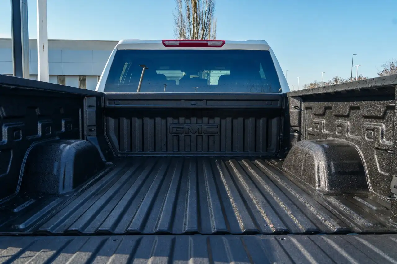 GMC Sierra 1500 снимка GMC Sierra 1500