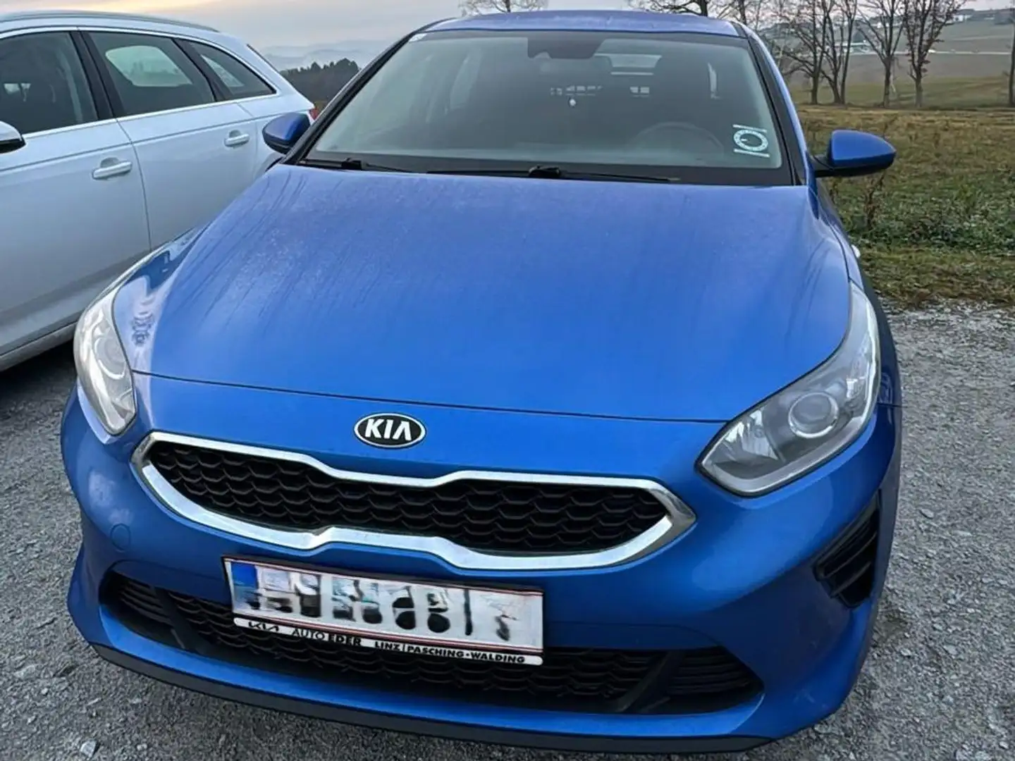 Kia Ceed / cee'd ceed 1,4 MPI GPF Titan Titan Blau - 1