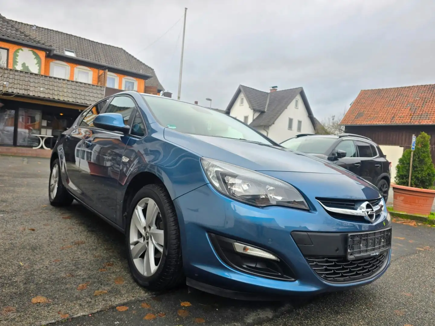Opel Astra J Lim. 5-trg. Style *Teilleder*Gepflegt* - 2