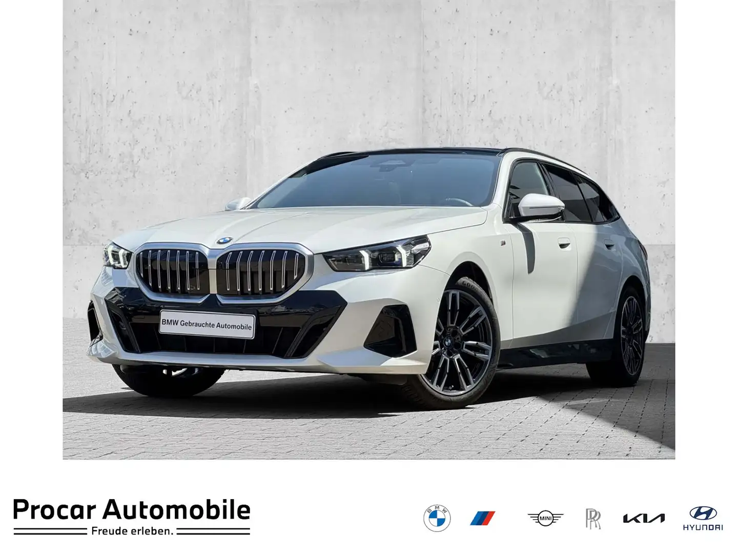 BMW 520 d Touring M Sport Pano DA+ PA Prof. AHK H/K Blanc - 1