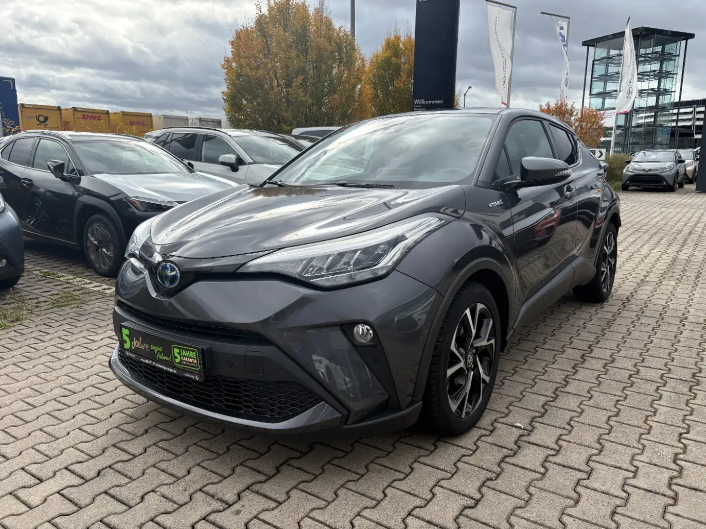 Toyota C-HR 2.0 Hybrid Team D LED, Navi, AHK, Kamera Grau - 2