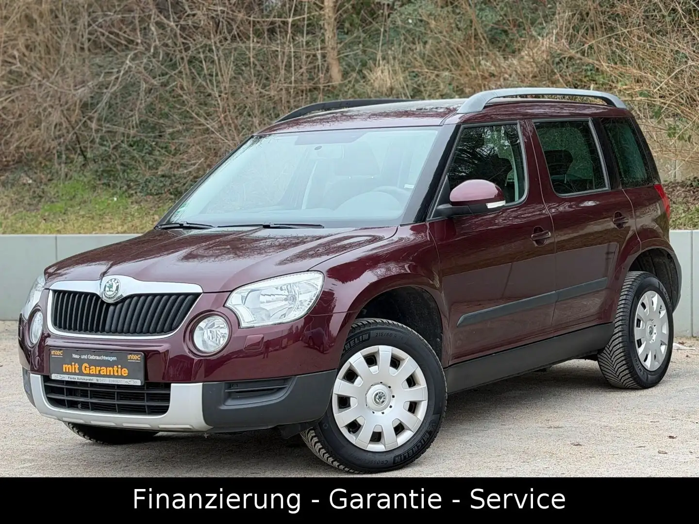 Skoda Yeti 1.2 TSI Active/1 HAND/SH-GEPFLEGT/PANO/AHK Rot - 1