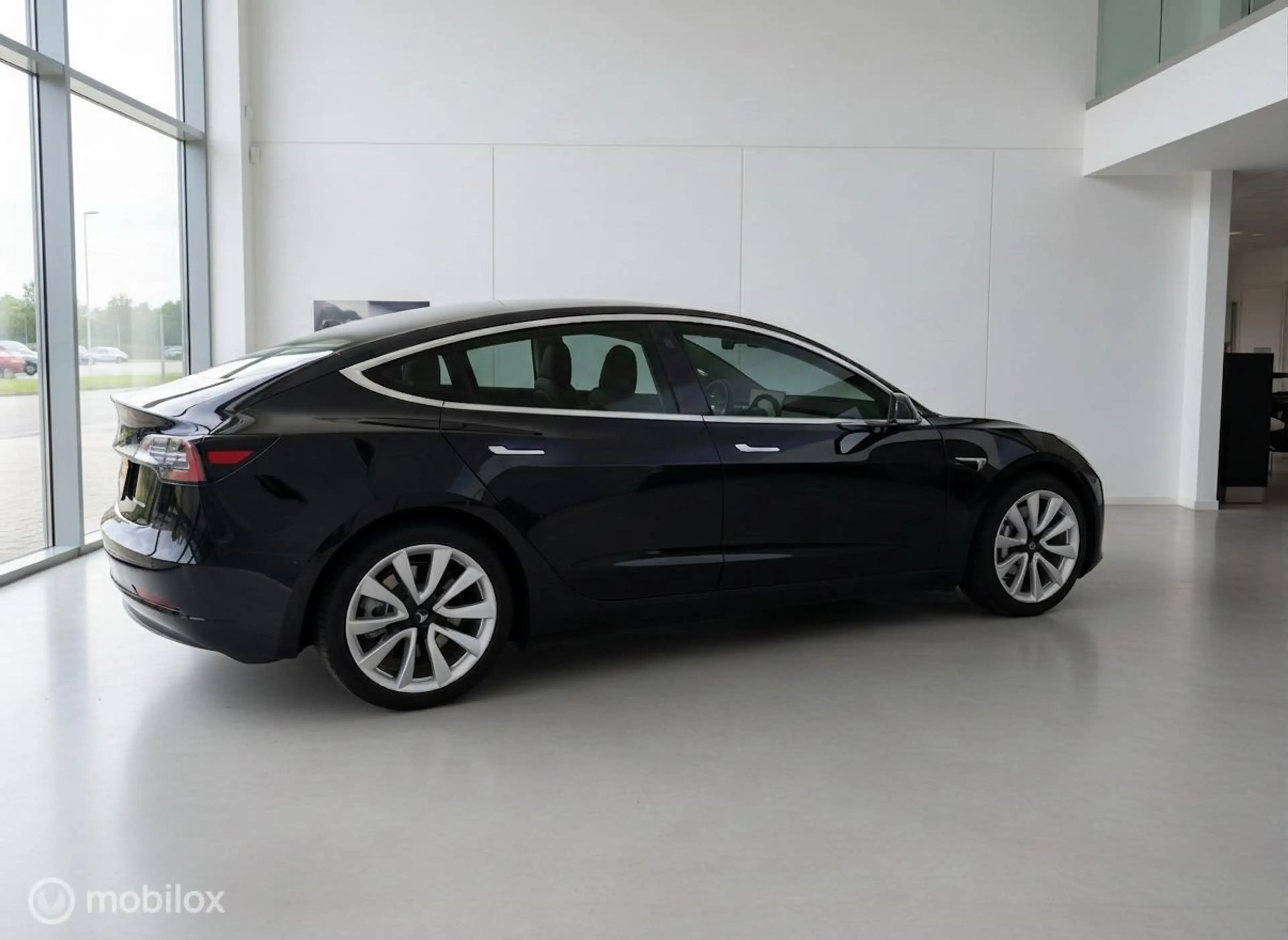 Tesla Model 3 Long Range AWD | 75 kWh | SOH 82% | MOBA | Autopil — photo 9
