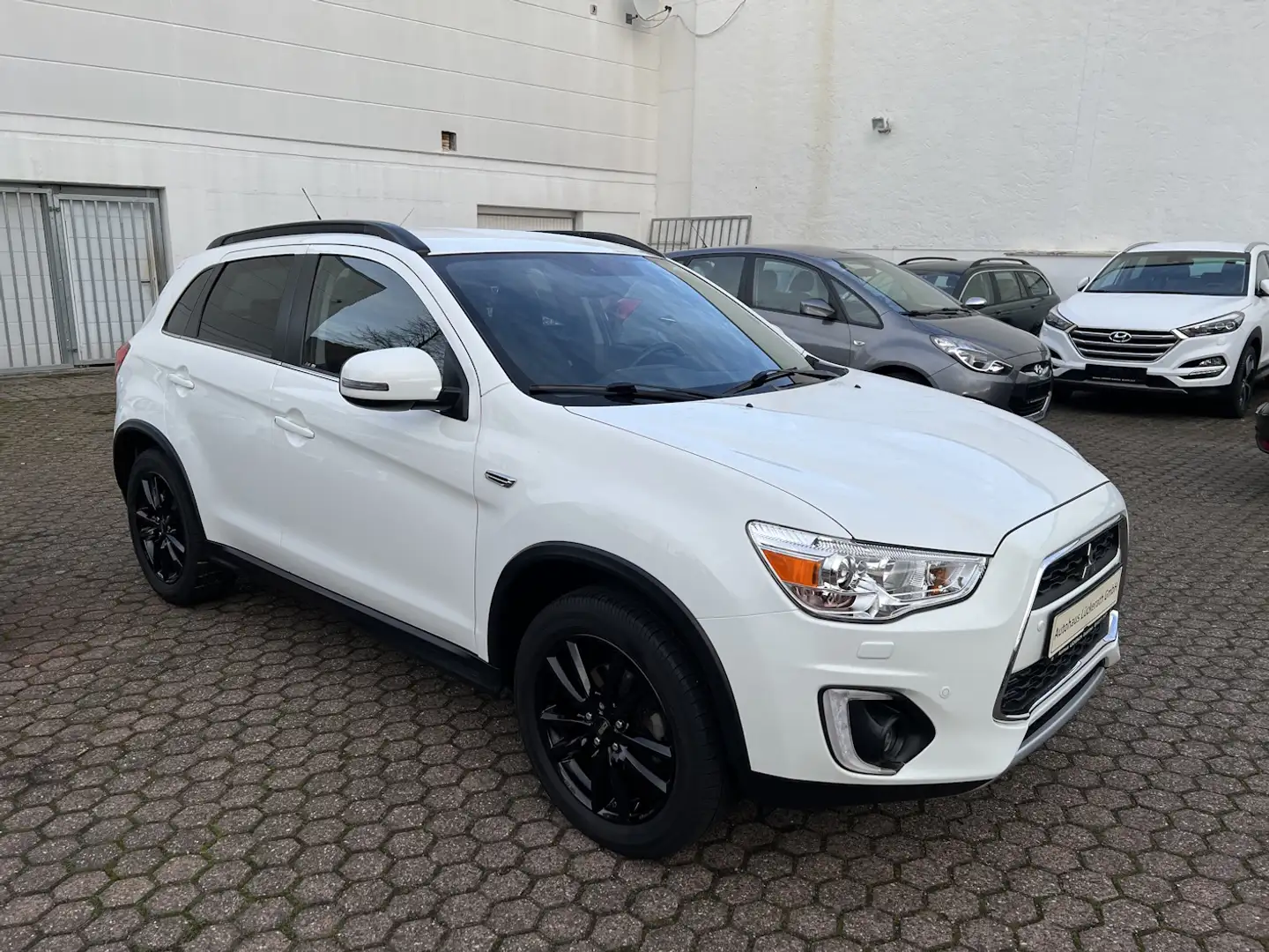 Mitsubishi ASX ASX 1.6 2WD SUV-Star+ Blanc - 1