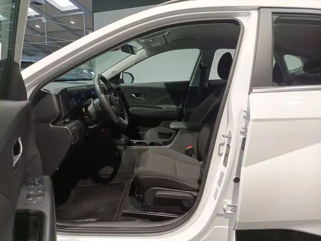 Hyundai Kona view 8