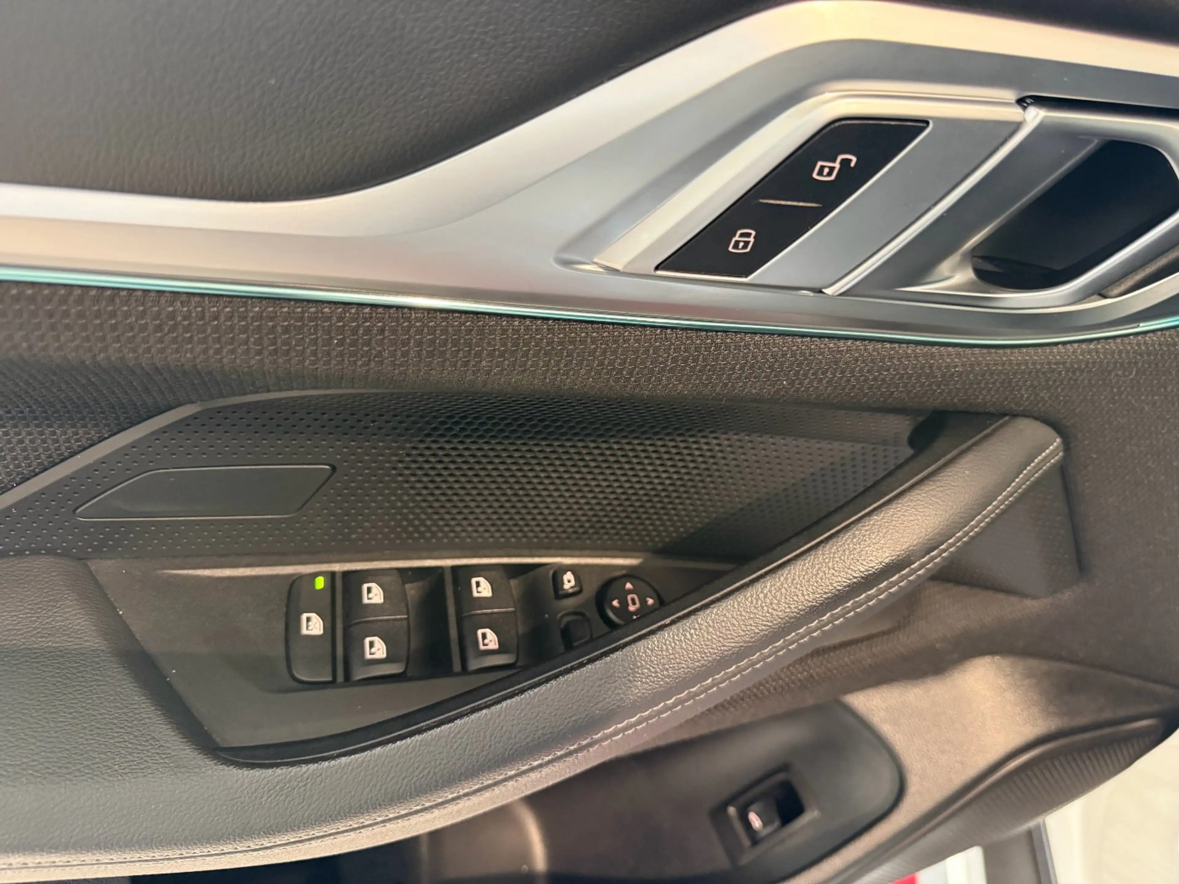 BMW i4 40 eDrive*NAVI*Sitzheizung — photo 14