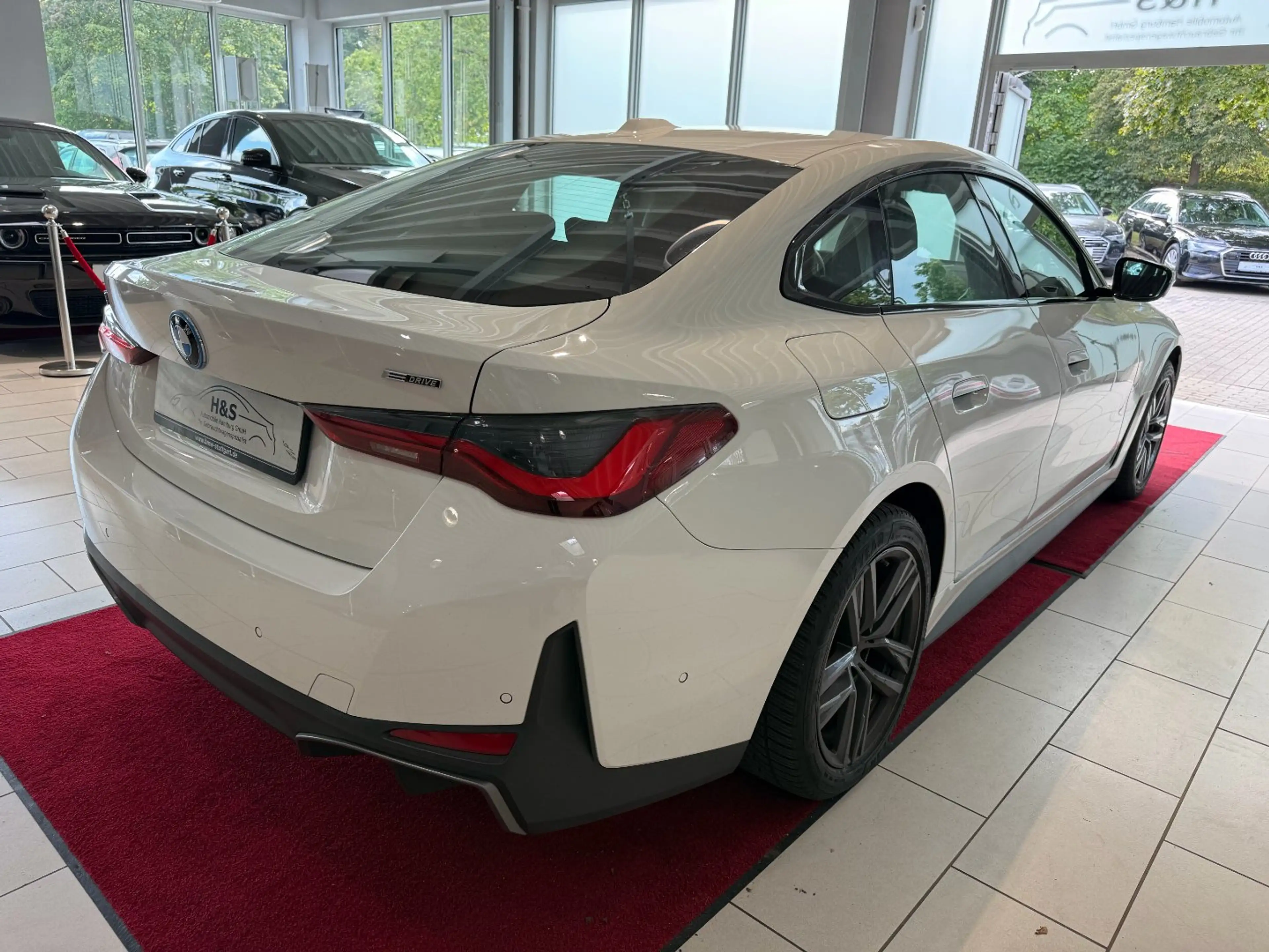 BMW i4 40 eDrive*NAVI*Sitzheizung — photo 7