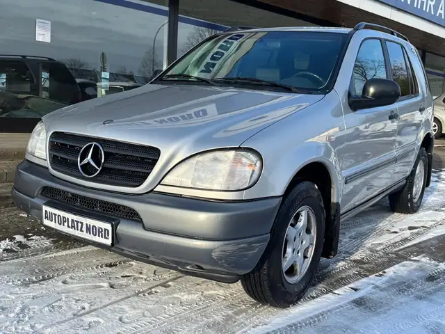 Mercedes-Benz ML 320 / wenig Km /Autom/ Leder